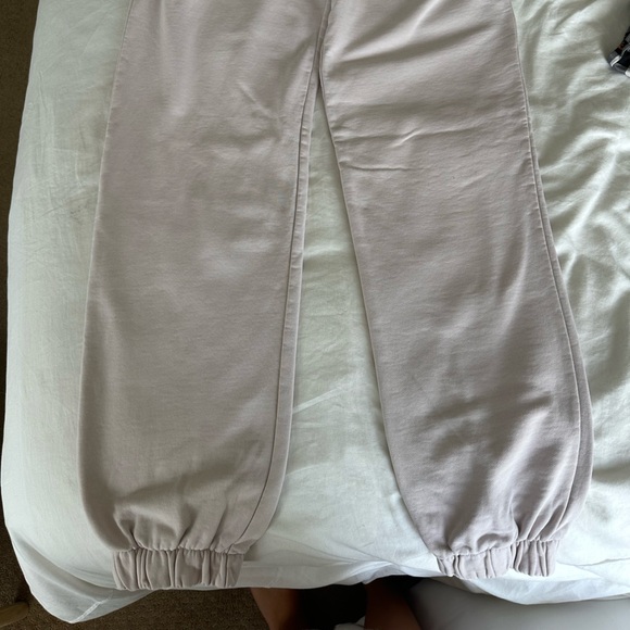 John Galt (Brandy Melville) Sweatpants - Picture 4 of 4